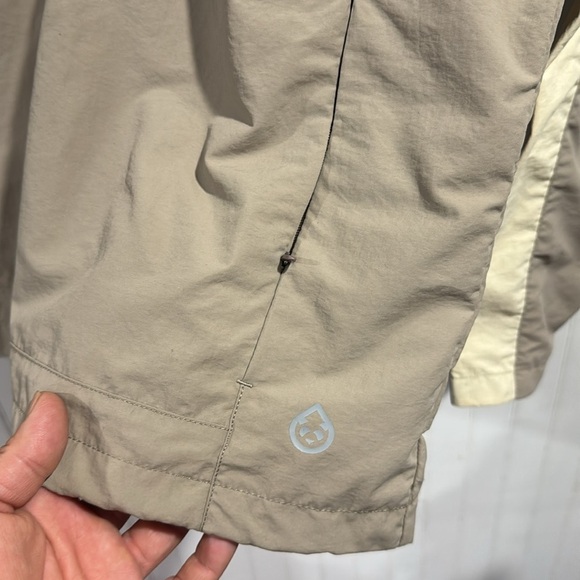 Tasc pullover jacket large Men's Two-Tone Hooded neutral zip up hoodie like new - Picture 3 of 5